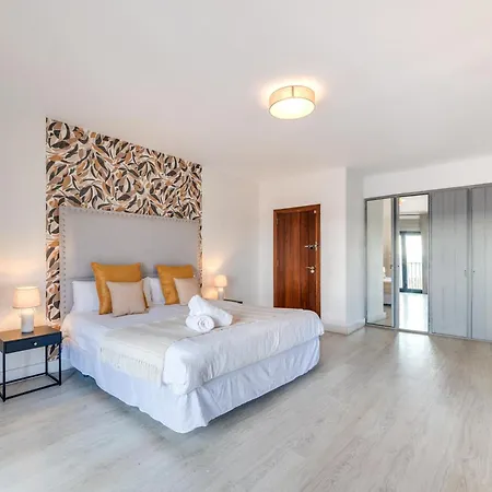 Vacation I Stylish 5bdr Penthouse, Sea And Marina View * Marbella