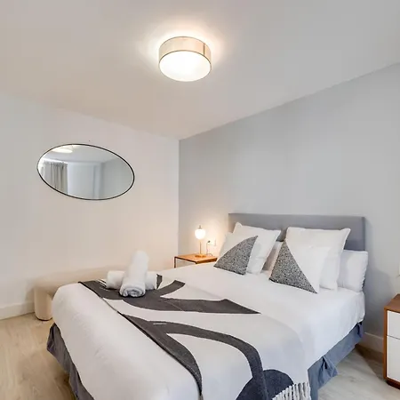 Vacation I Stylish 5bdr Penthouse, Sea And Marina View Marbella