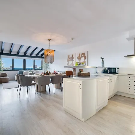 Vacation I Stylish 5bdr Penthouse, Sea And Marina View Marbella